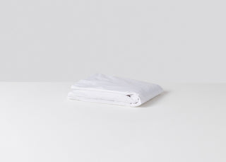 Bed sheet white